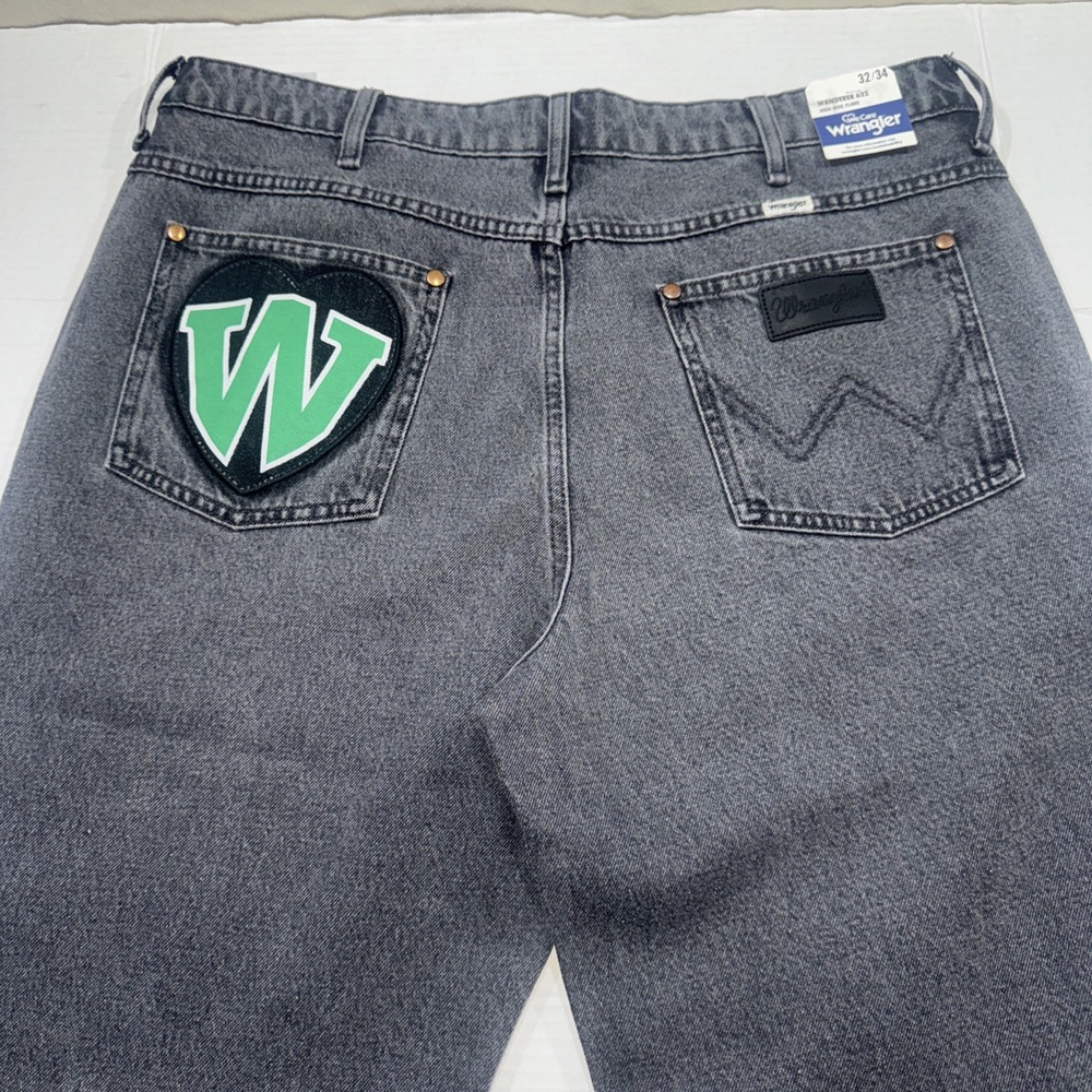 Wrangler WANDERER 622 HIGH RISE FLARE W Patch Black Distressed Jeans Women 32x34